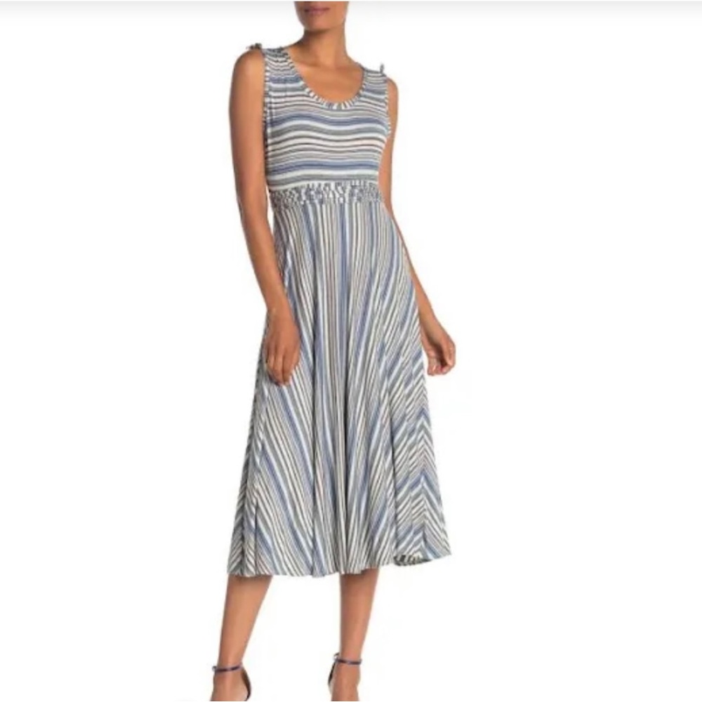 Max Studio striped fit and flare in great condition.